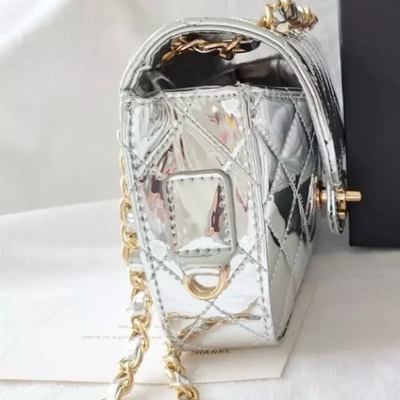 Chanel Makeup Mirror Silver Top Handle Quilted Women's Bag with Gold Hardware - Picture 5 of 6